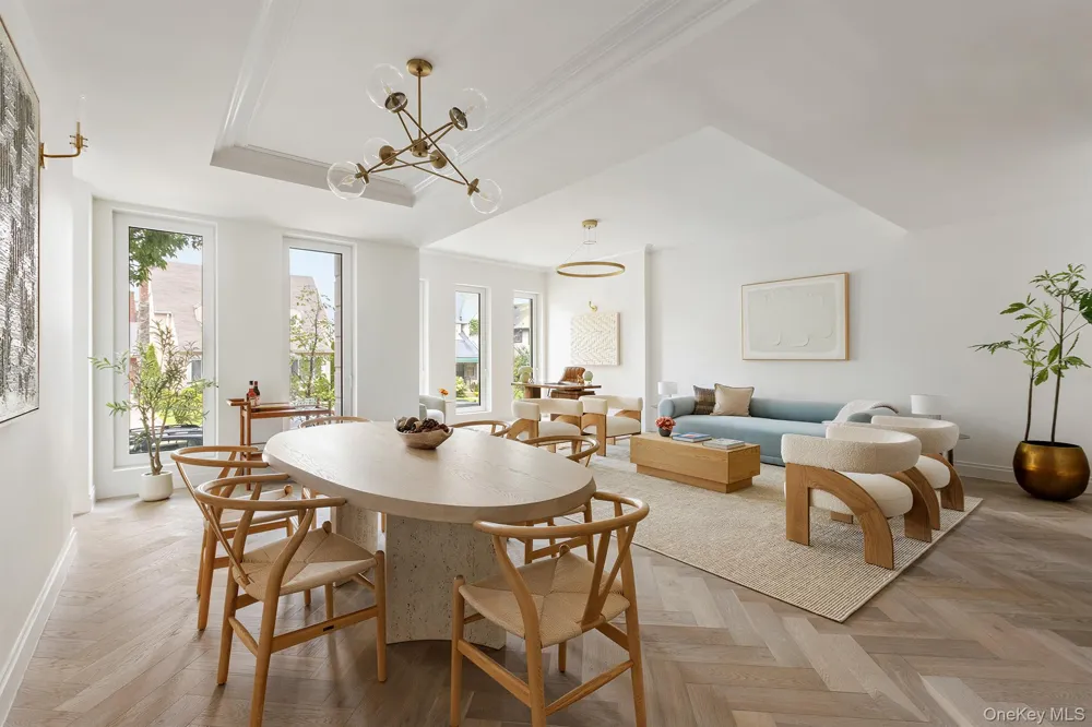 78-29 Austin Street #TH7 Forest Hills, NY 11375