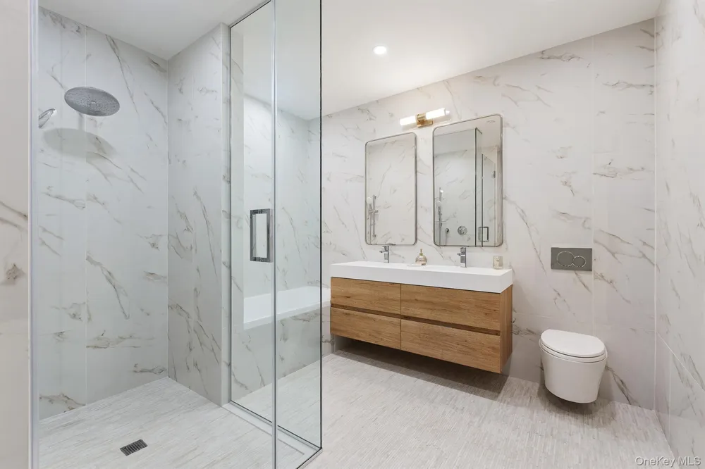 78-29 Austin Street #TH7 Forest Hills, NY 11375