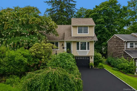 4 Beach Avenue