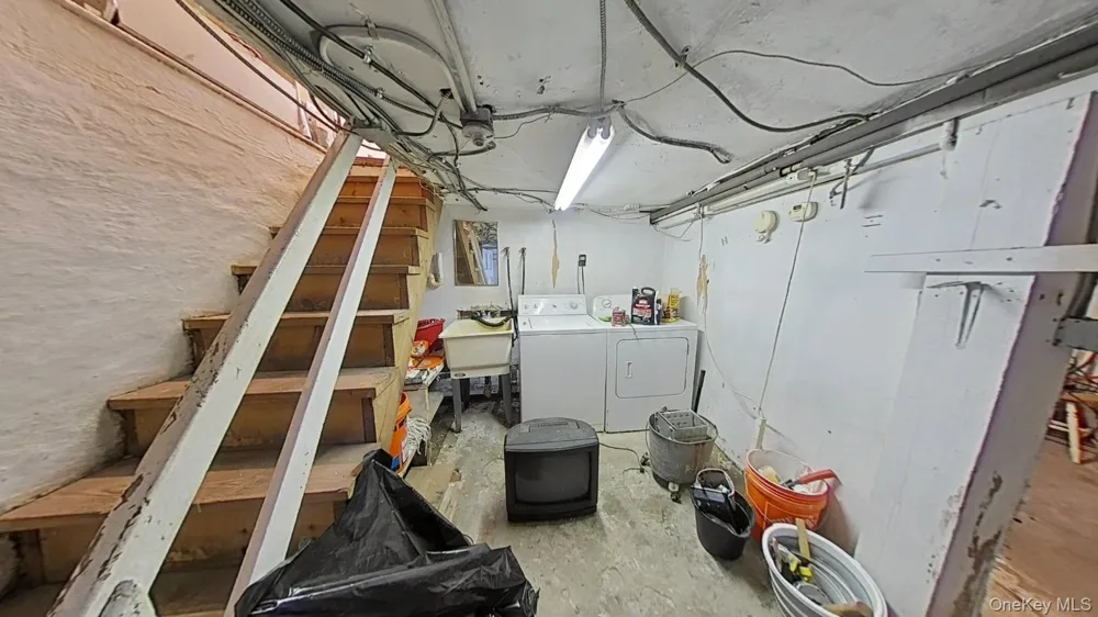 3378 Fort Independence Street Bronx, NY 10463