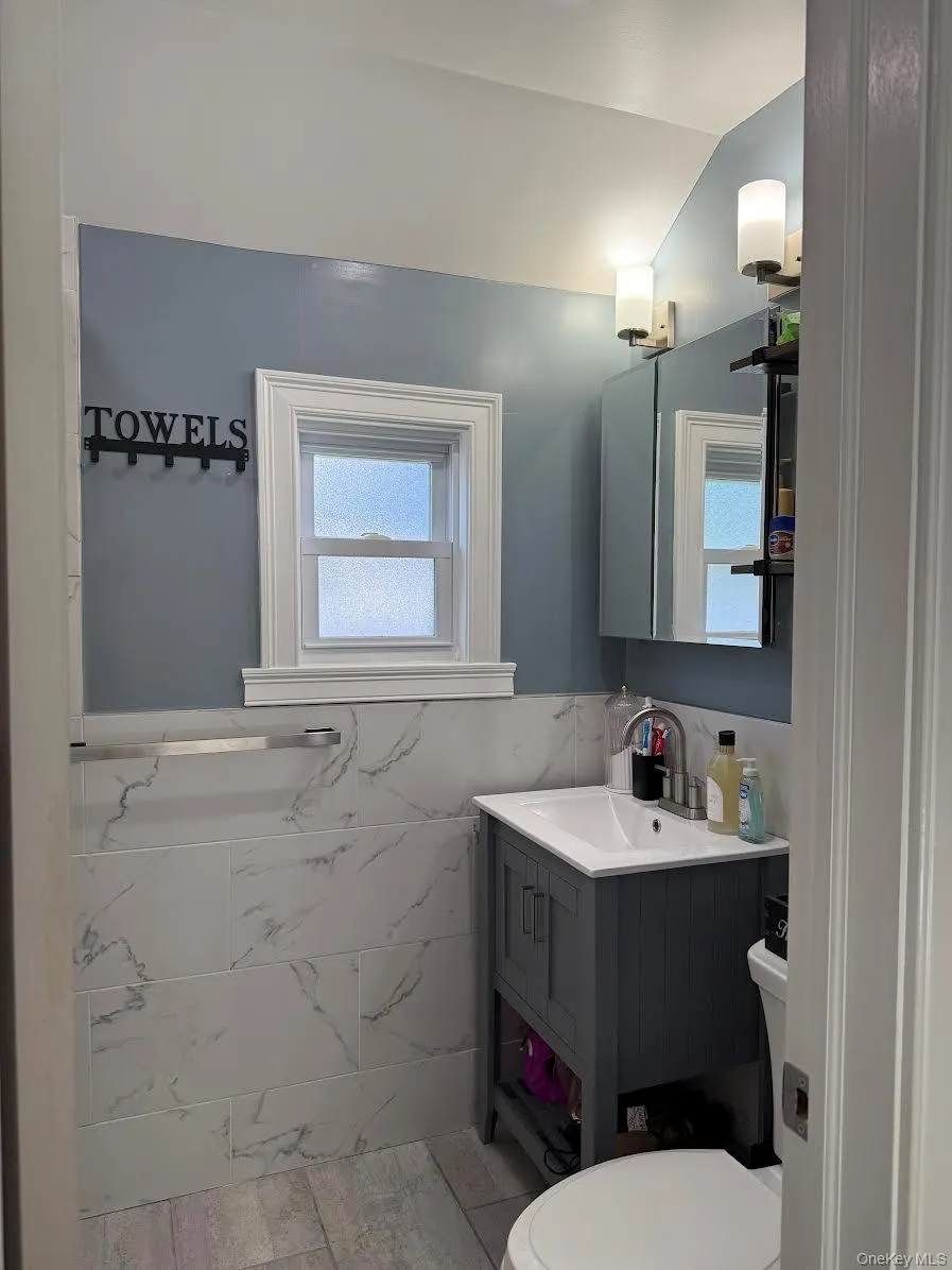 19 9th Avenue Huntington Station, NY 11746