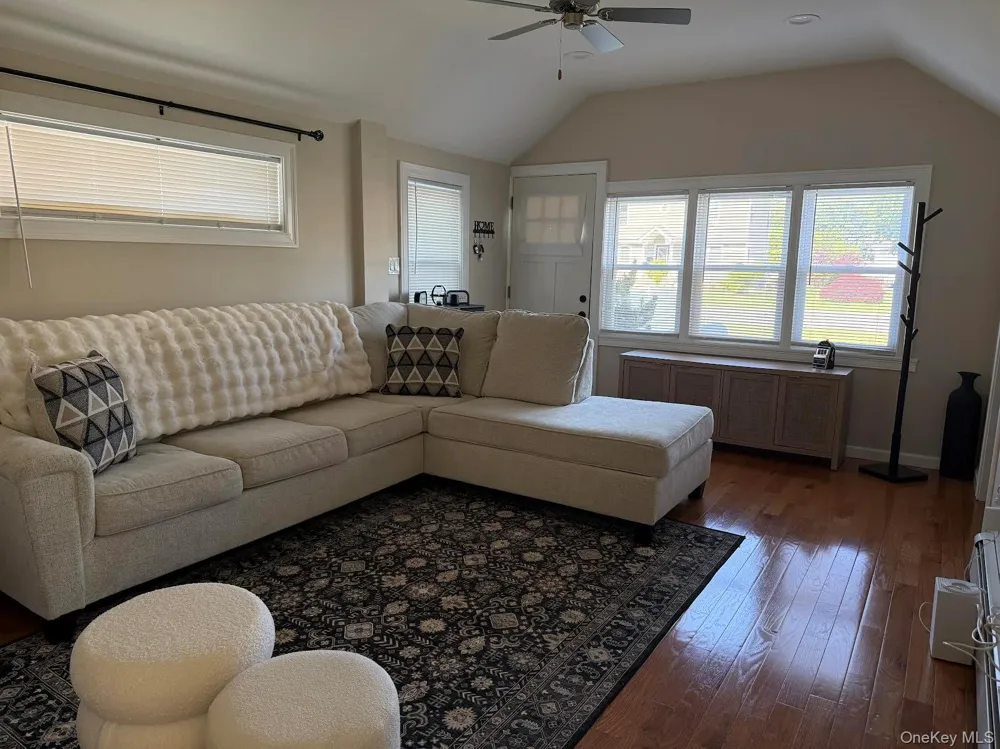 19 9th Avenue Huntington Station, NY 11746