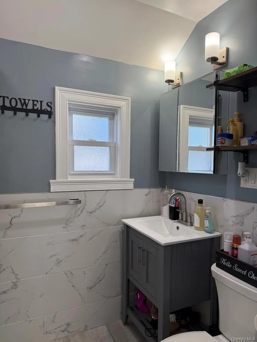 19 9th Avenue Huntington Station, NY 11746