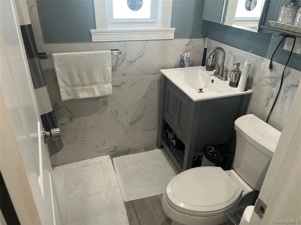 19 9th Avenue Huntington Station, NY 11746