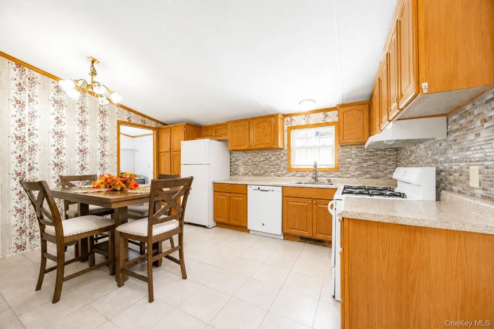 42 Feller Court Lagrangeville, NY 12603
