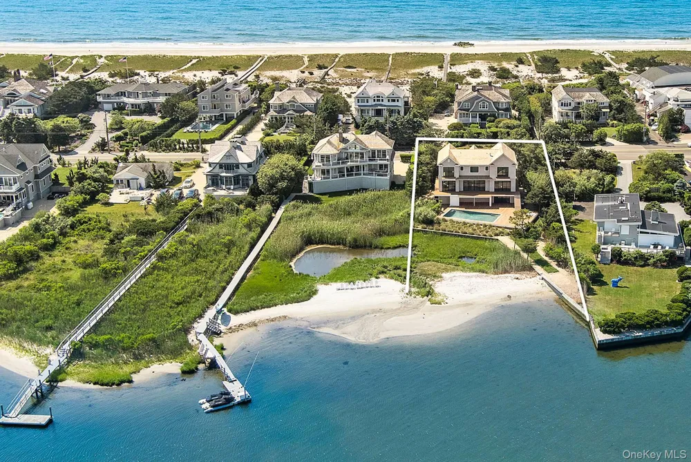 218 Dune Road Westhampton Beach, NY 11978