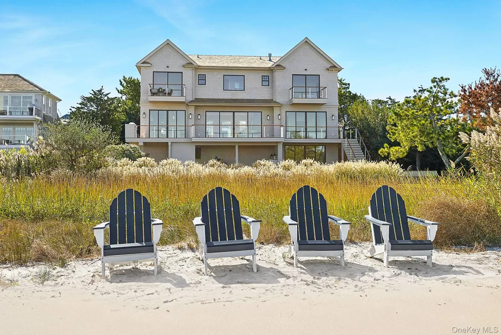 218 Dune Road Westhampton Beach, NY 11978