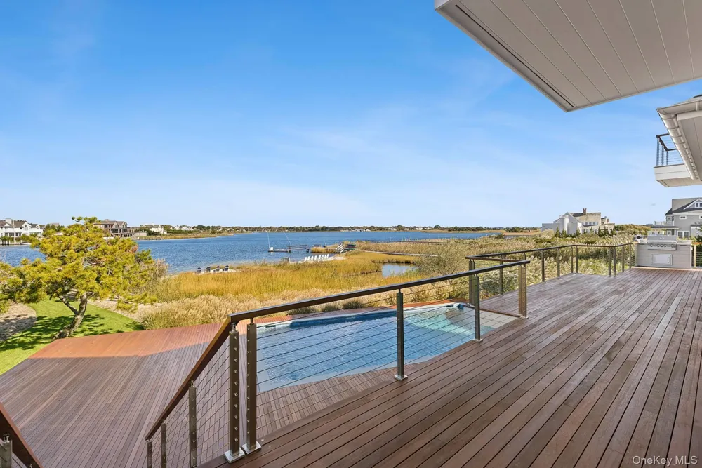 218 Dune Road Westhampton Beach, NY 11978