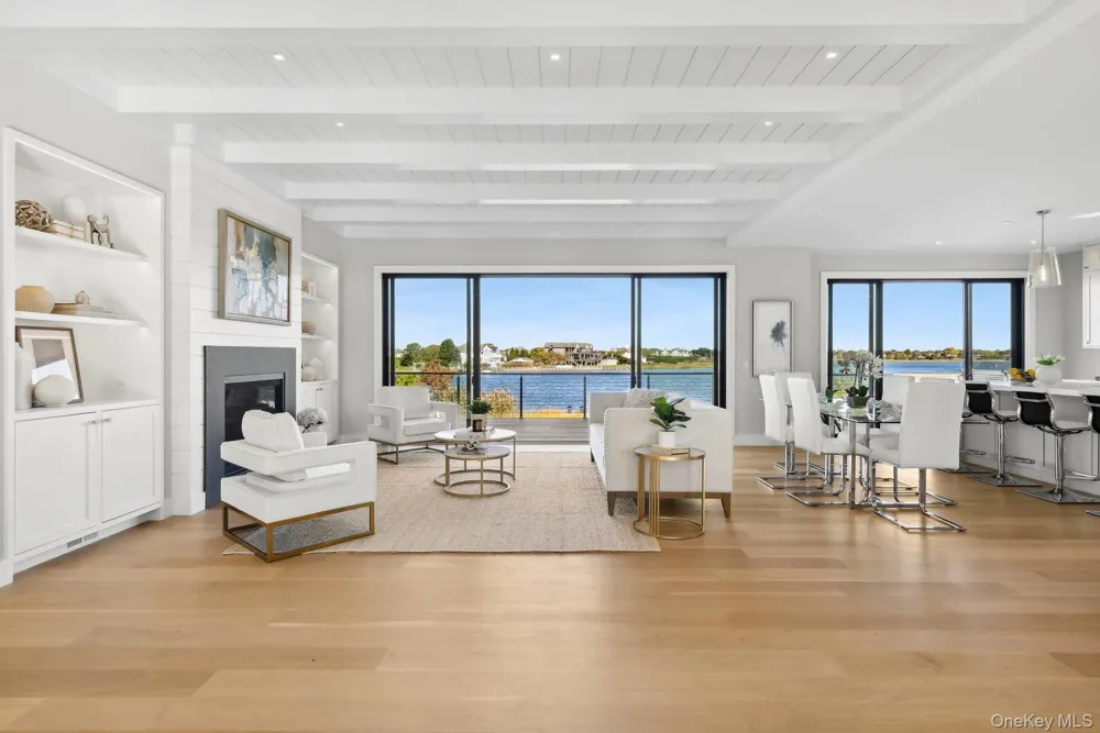 218 Dune Road Westhampton Beach, NY 11978