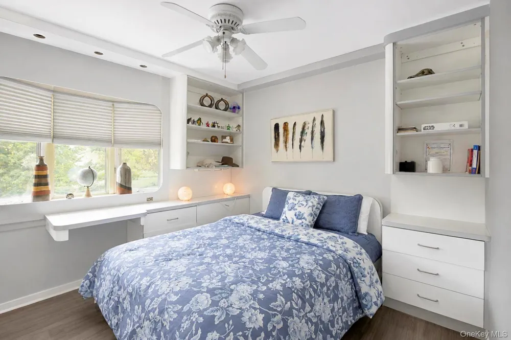 11 Verbena Court Hicksville, NY 11801