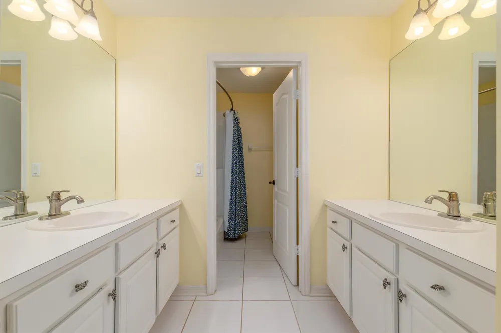 1676 SW Harbour Isles Circle #97 Port St. Lucie, FL 34986