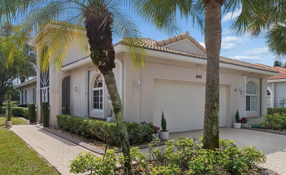 9142 BAY POINT CIRCLE West Palm Beach, FL 33411