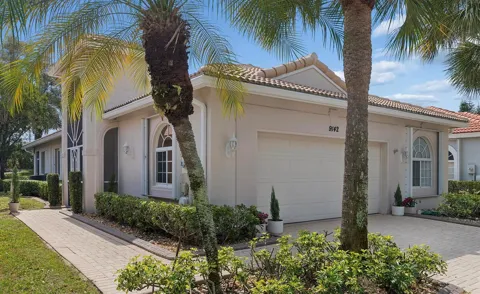 9142 BAY POINT CIRCLE