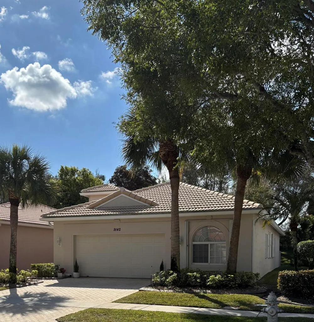 9142 BAY POINT CIRCLE West Palm Beach, FL 33411