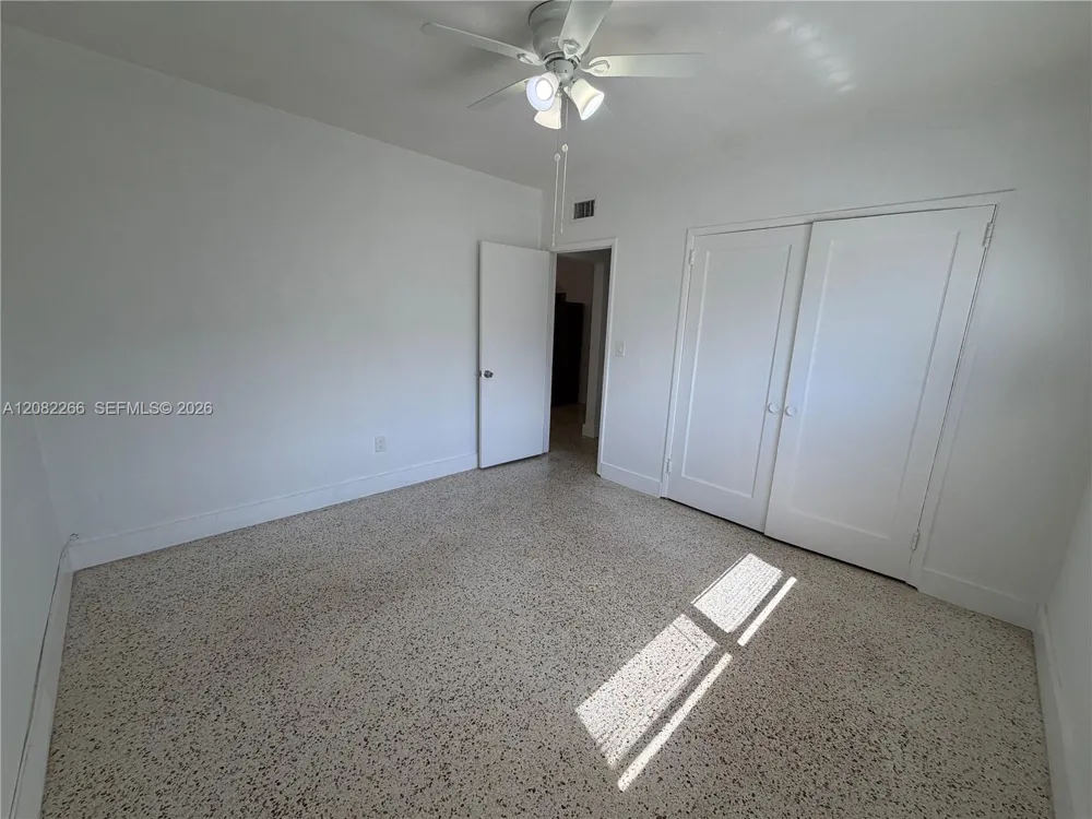 600 SW 10th St #4 Miami, FL 33130