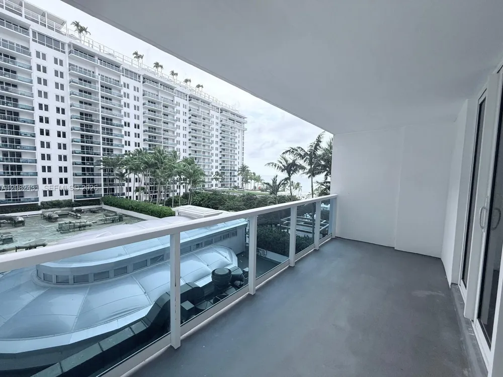 2301 Collins Ave #621 Miami Beach, FL 33139