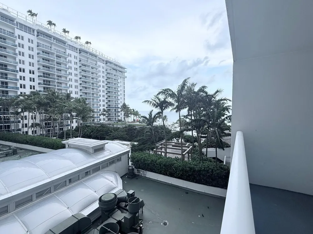 2301 Collins Ave #621 Miami Beach, FL 33139
