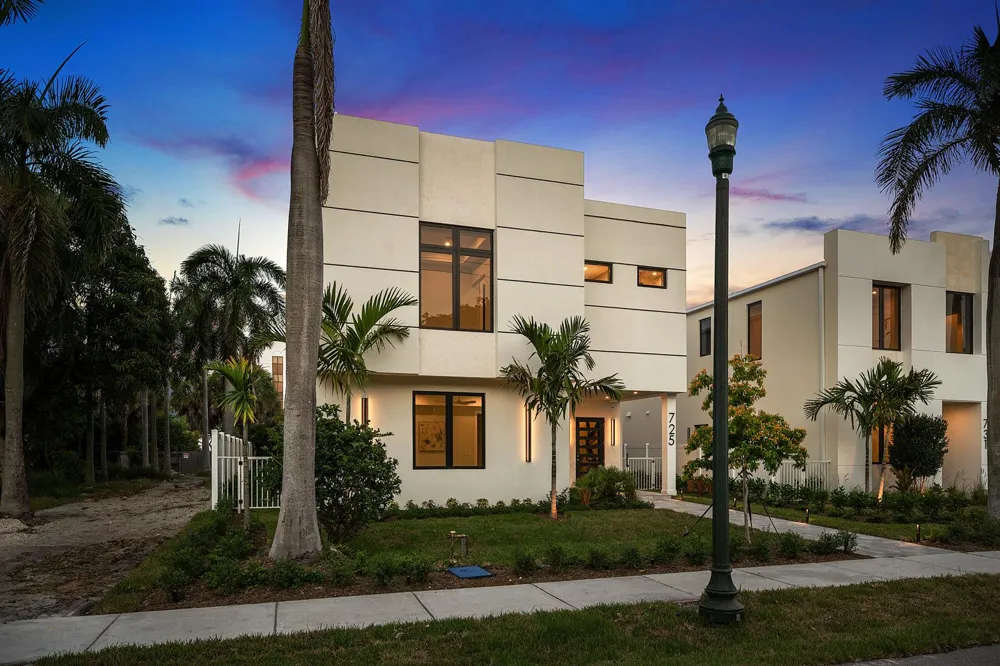 715 SE 4th Avenue Delray Beach, FL 33483