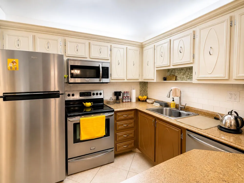5680 SW 3rd Place #106 Margate, FL 33068