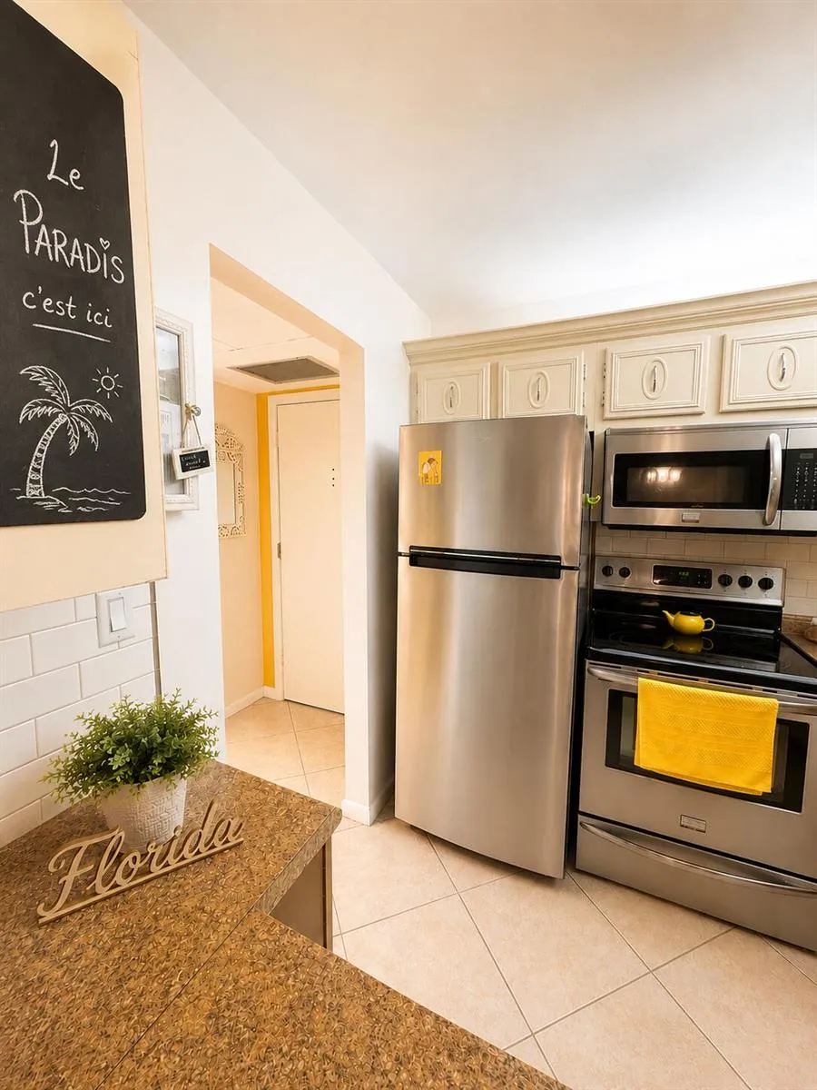 5680 SW 3rd Place #106 Margate, FL 33068