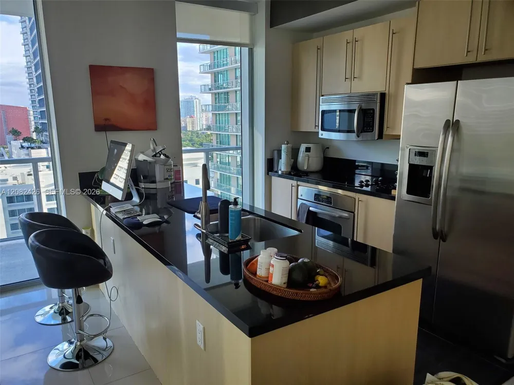 1111 SW 1  AVE #2219-N Miami, FL 33130