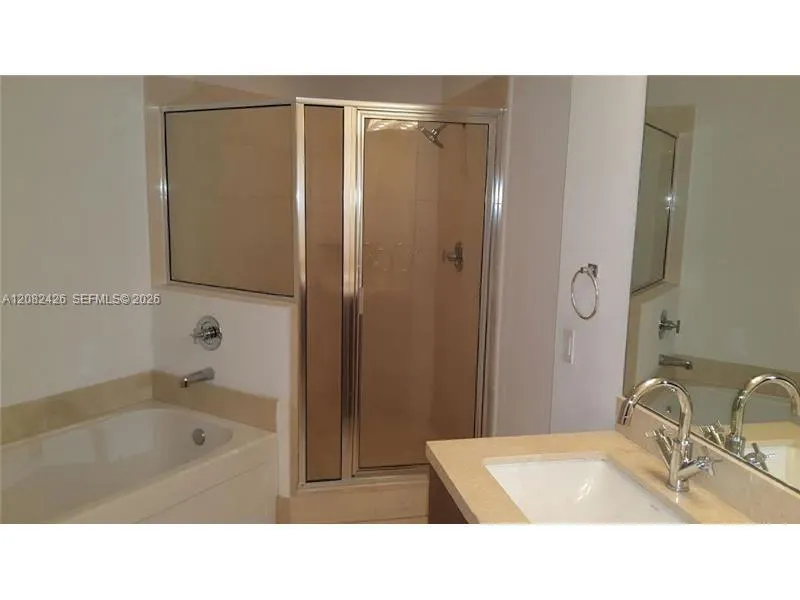 1111 SW 1  AVE #2219-N Miami, FL 33130