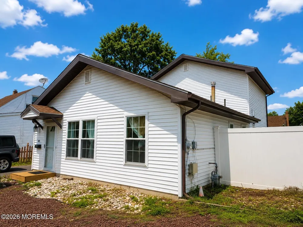 40 Compton Avenue Hazlet, NJ 07734
