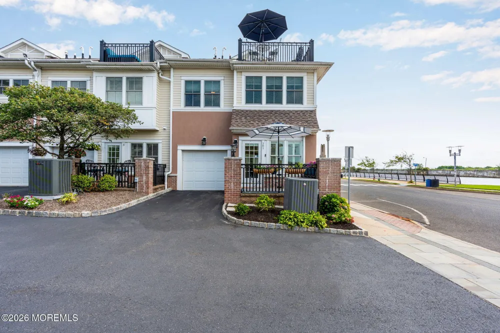 301 Lake Avenue #1 Asbury Park, NJ 07712