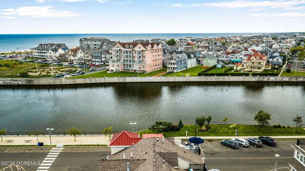 301 Lake Avenue #1 Asbury Park, NJ 07712