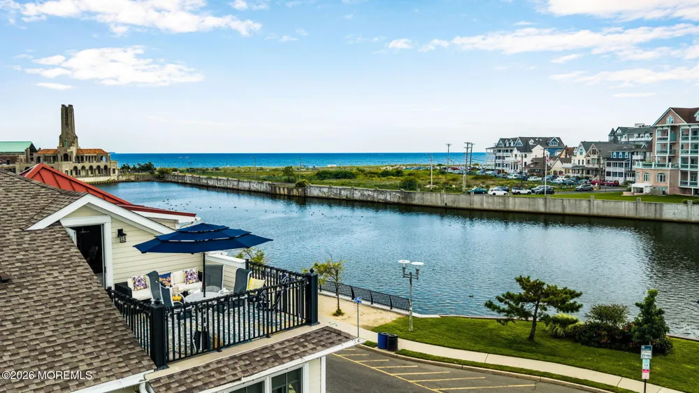 301 Lake Avenue #1 Asbury Park, NJ 07712