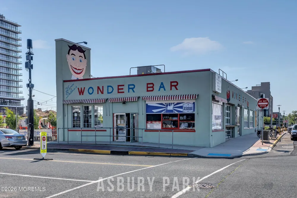301 Lake Avenue #1 Asbury Park, NJ 07712