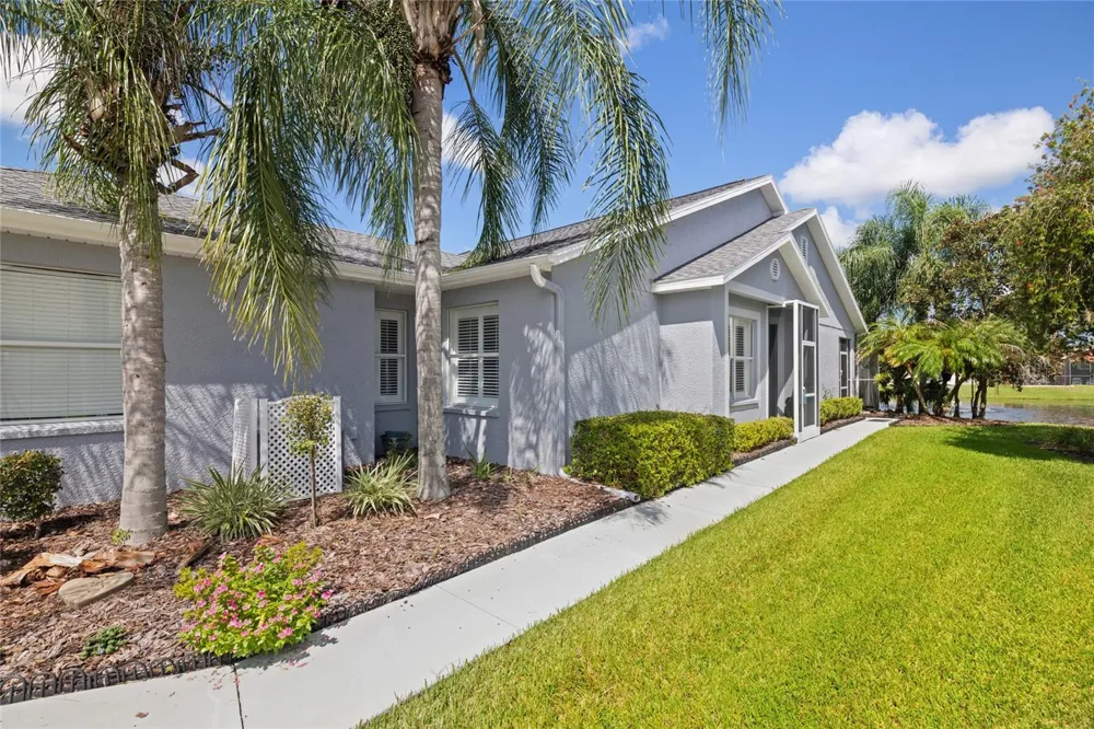21143 DIAMONTE DRIVE Land O Lakes, FL 34637