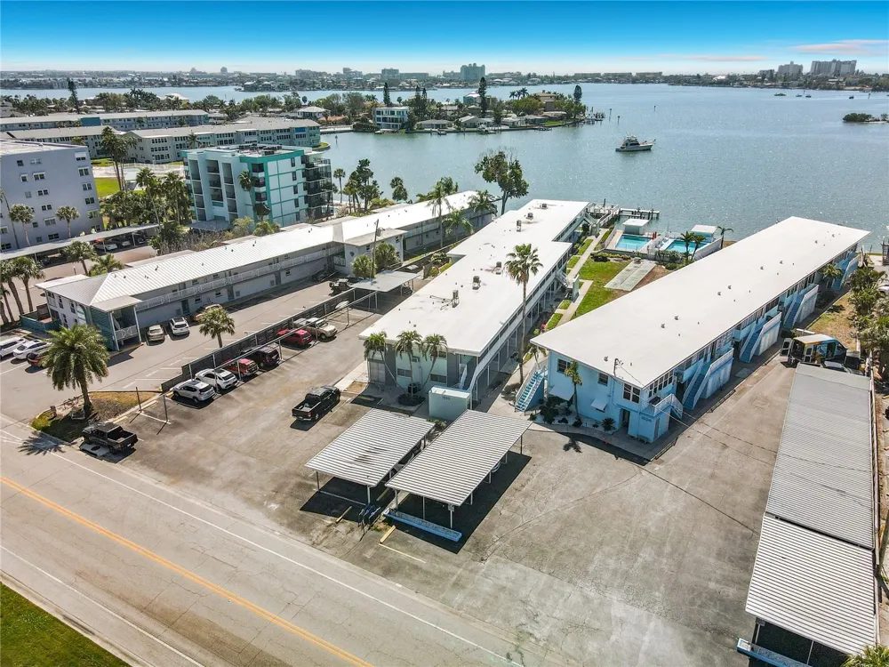1840 SHORE DRIVE S #5 South Pasadena, FL 33707