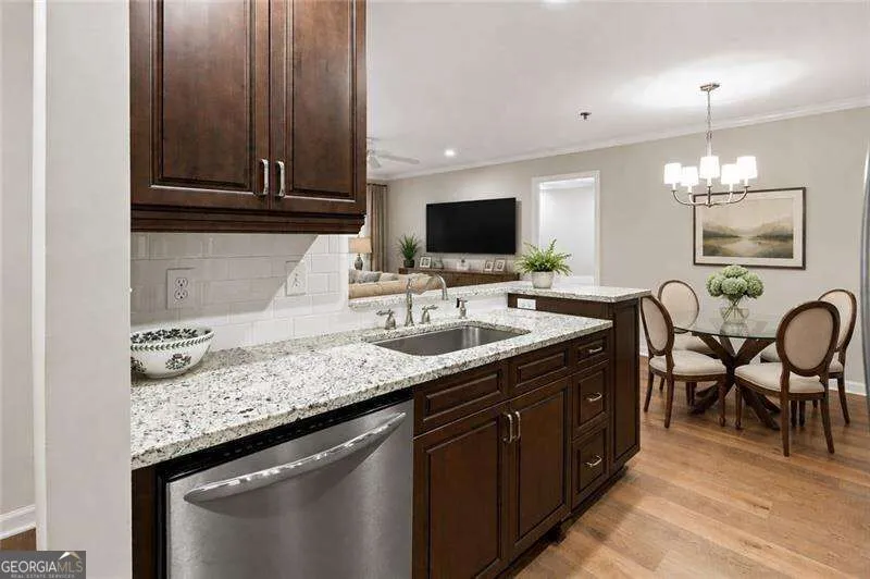 300 Johnson Ferry RD Sandy Springs, GA 30328