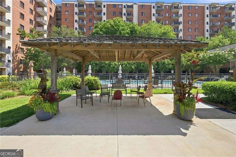 300 Johnson Ferry RD Sandy Springs, GA 30328