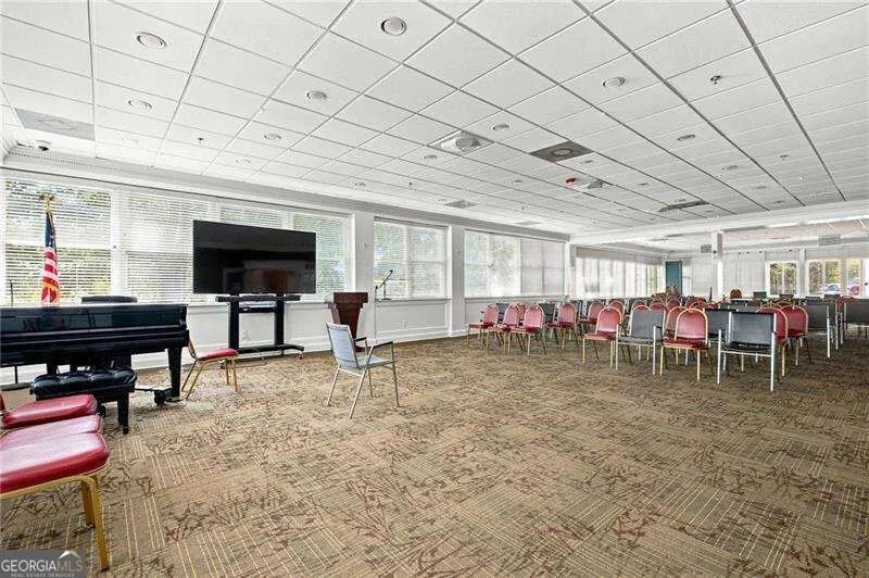 300 Johnson Ferry RD Sandy Springs, GA 30328