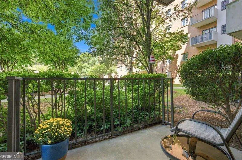 300 Johnson Ferry RD Sandy Springs, GA 30328