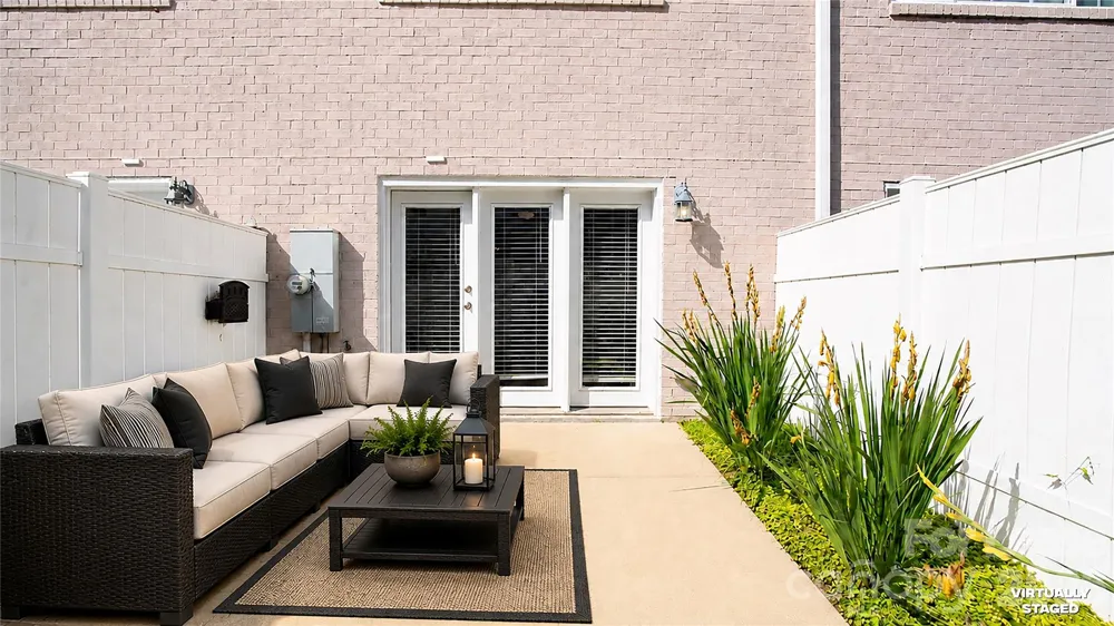 1224 Green Oaks Lane #F Charlotte, NC 28205