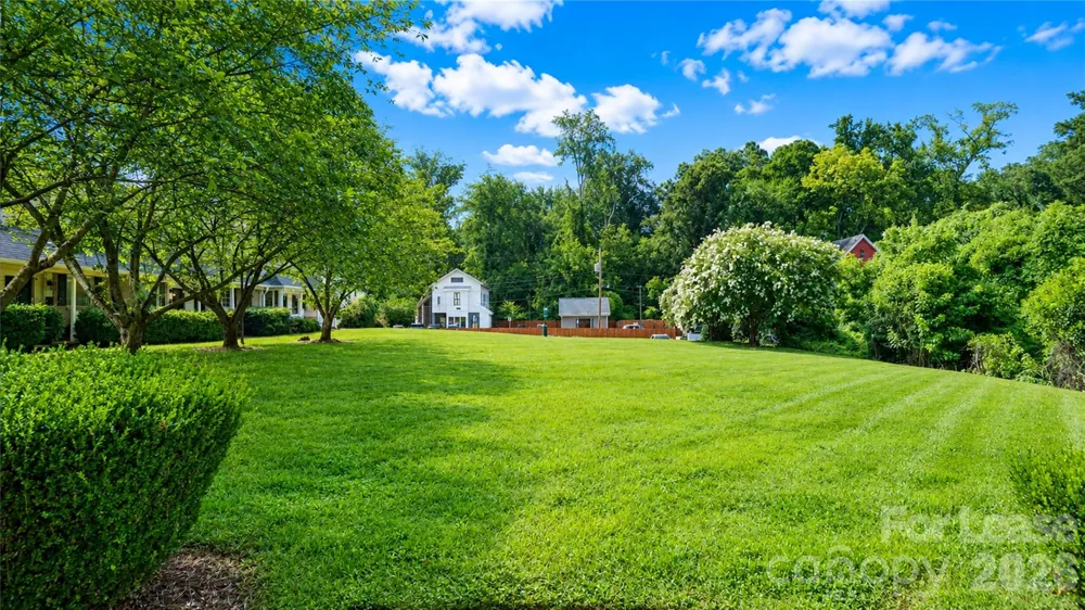 1224 Green Oaks Lane #F Charlotte, NC 28205