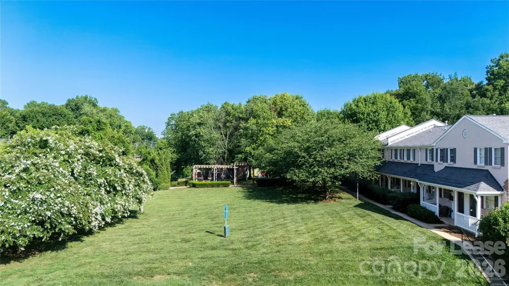 1224 Green Oaks Lane #F Charlotte, NC 28205