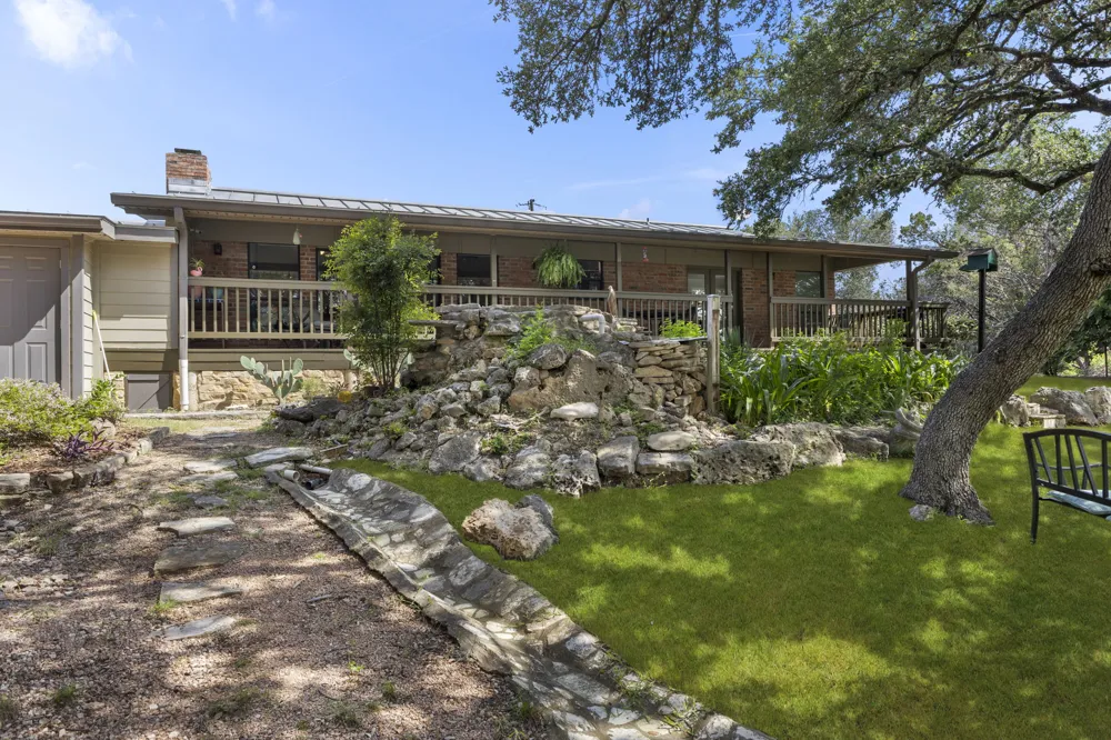 1746 Cattail Canyon Lake, TX 78133