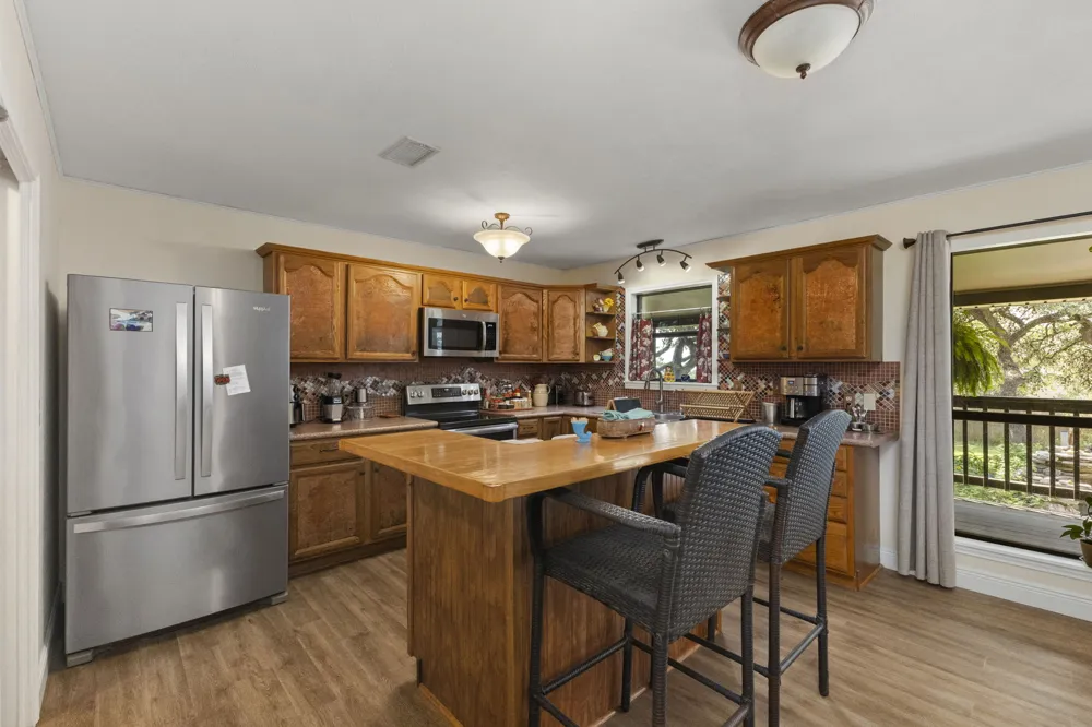 1746 Cattail Canyon Lake, TX 78133