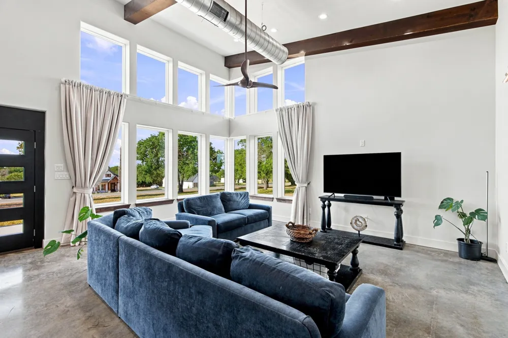 2430 Cardinal Road Reno, TX 76020