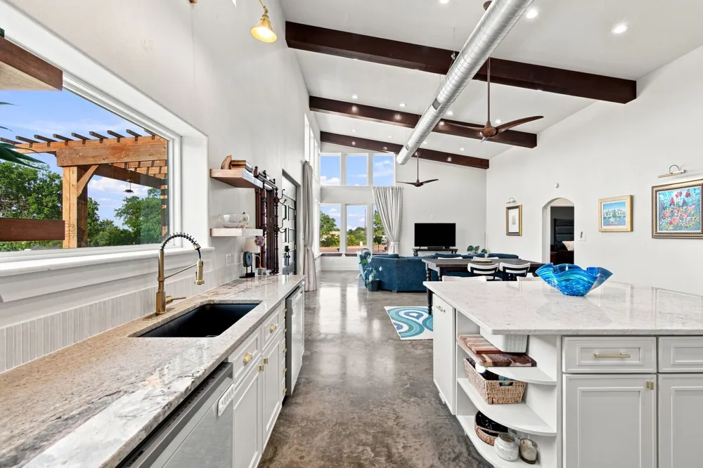 2430 Cardinal Road Reno, TX 76020