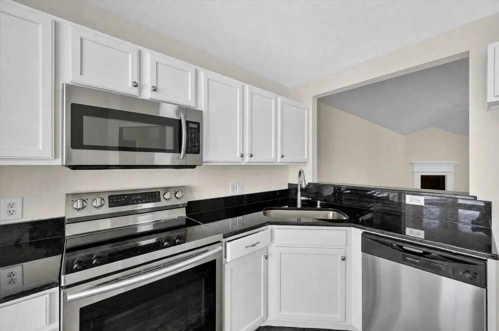 1137 Darren Drive Burleson, TX 76028