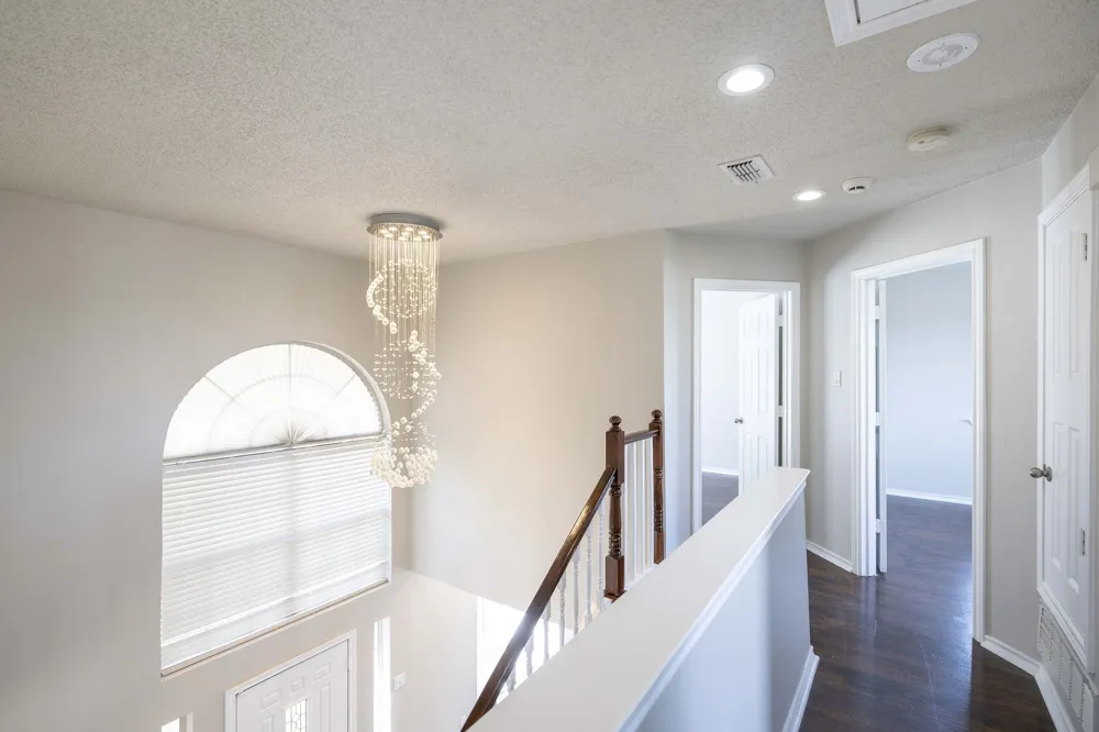 344 Parkview Drive Hurst, TX 76053
