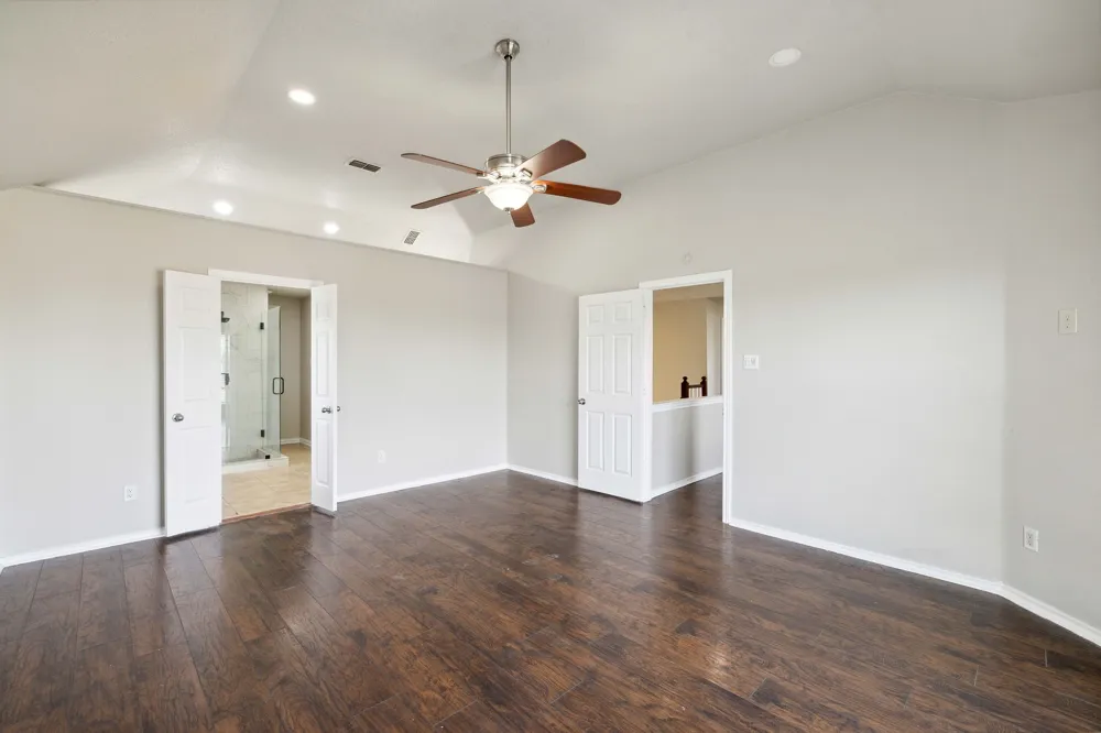344 Parkview Drive Hurst, TX 76053
