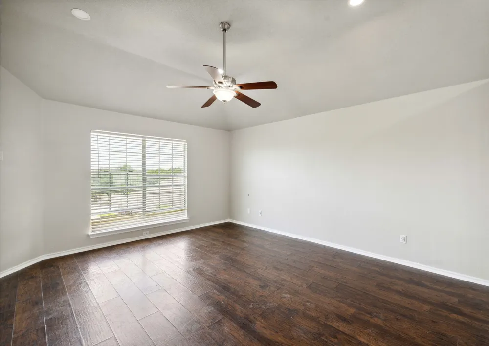 344 Parkview Drive Hurst, TX 76053