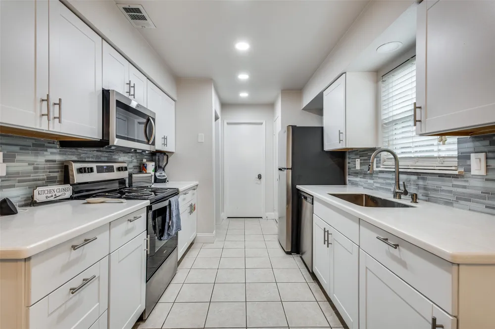 4520 Inman Drive The Colony, TX 75056