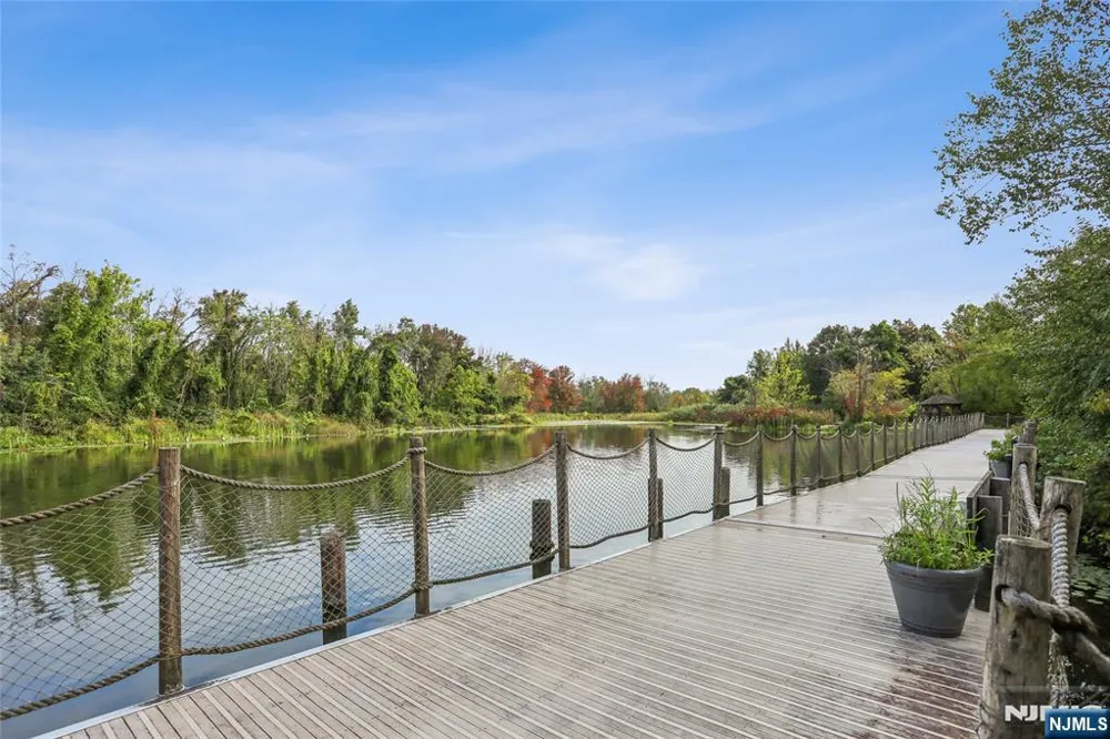 3-11 Maple 11 Vernon, NJ 07462